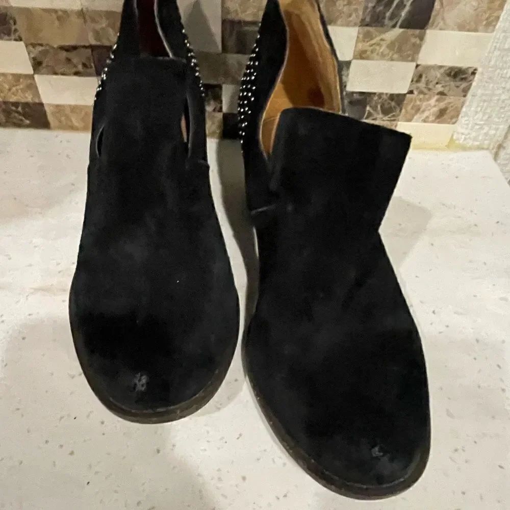 Naya Booties  - Picture 4 of 7